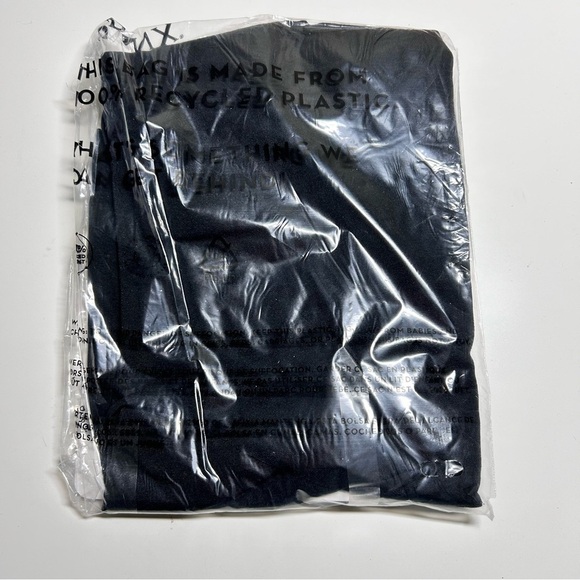 SPANX Power Bodysuit Black, NWT, Size M - Picture 3 of 4